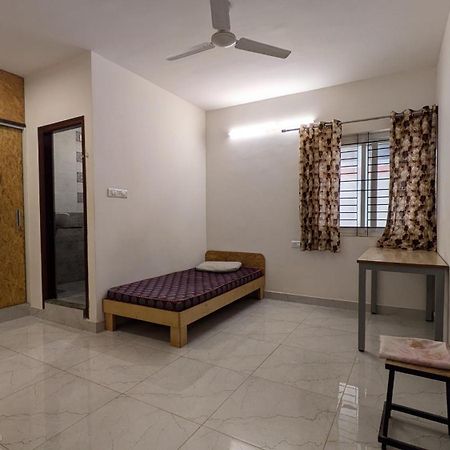 Ashraya Vandrarhem Bangalore Exteriör bild