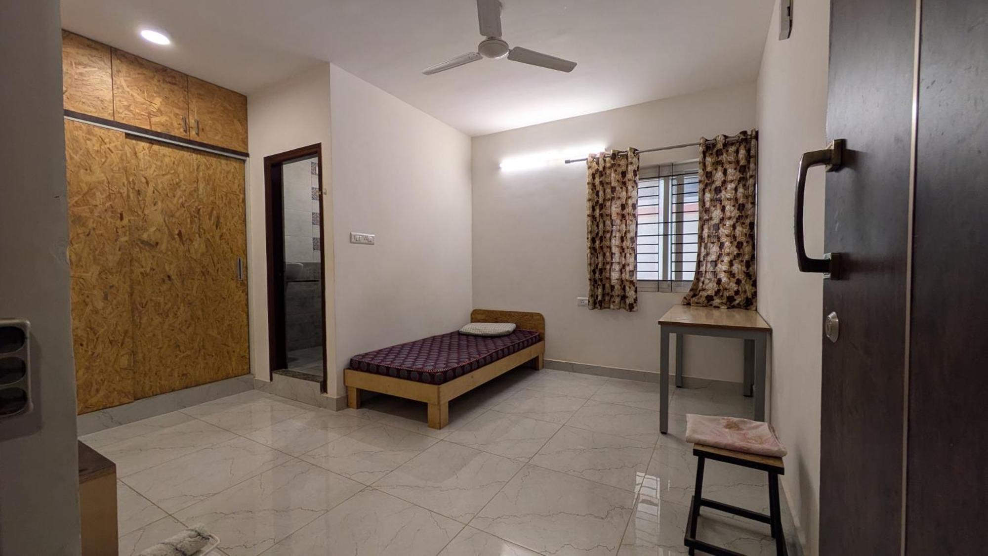 Ashraya Vandrarhem Bangalore Exteriör bild